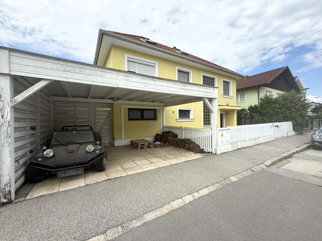 Doppelter Autoabstellplatz