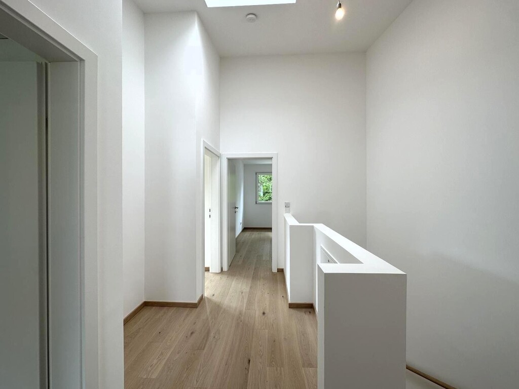 OG/Verteilerflur mit Lichtkuppel