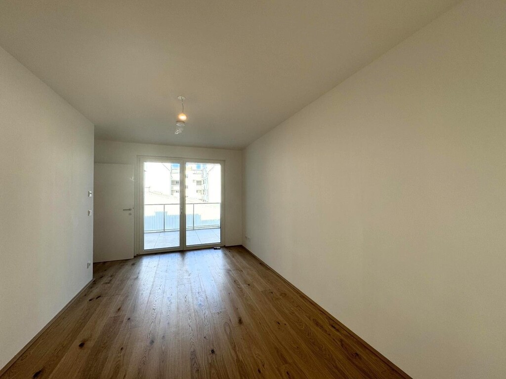 Schlafzimmer 1 von 2 mit Bad en suite 1 von 2