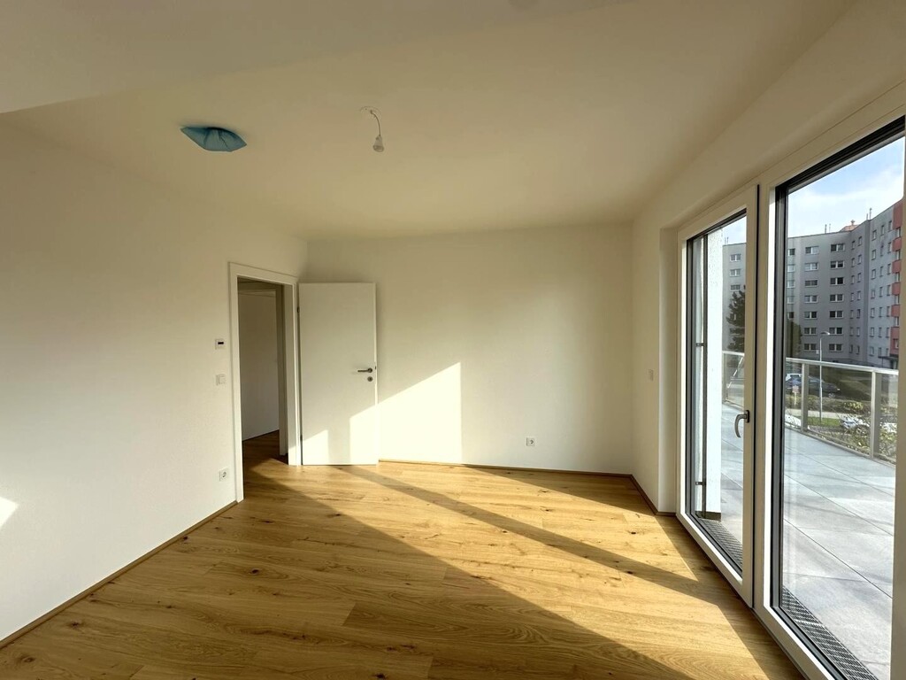 Schlafzimmer 1 von 2