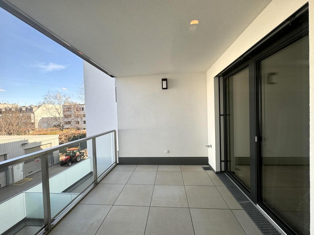 Terrasse 2 von 2