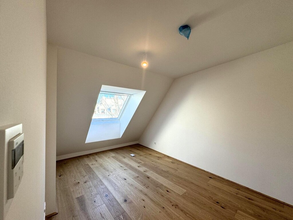 Schlafzimmer 2 von 2