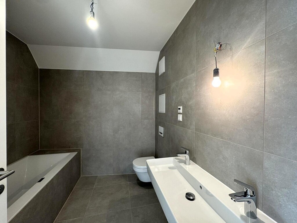 Badezimmer 2 von 2