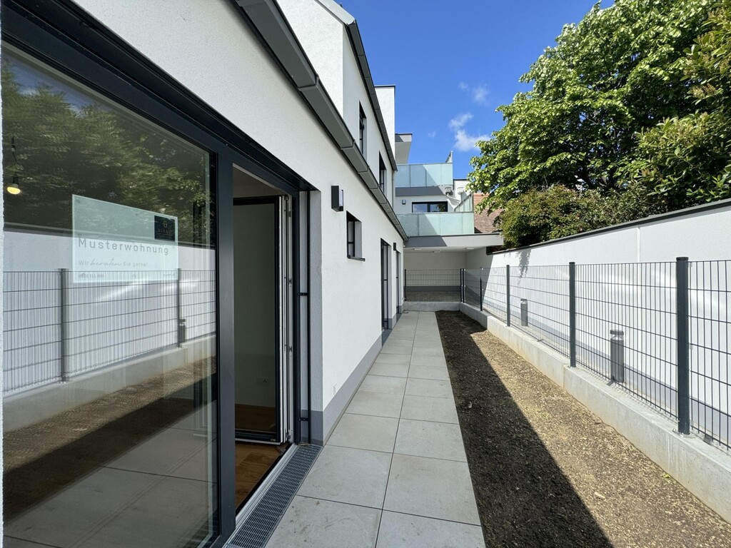 Terrasse (2 von 2)  im Eigengarten