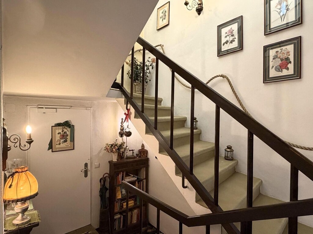 OG/Abgang ins EG/Eingangstür Garage