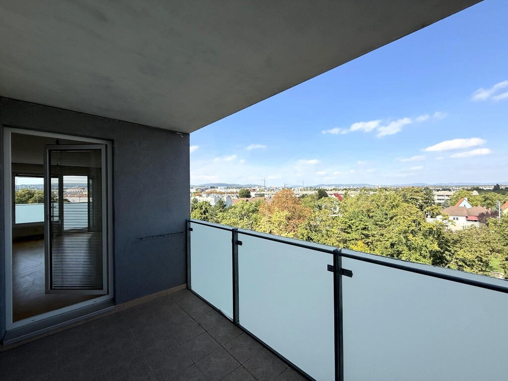 Terrasse 1 von 2