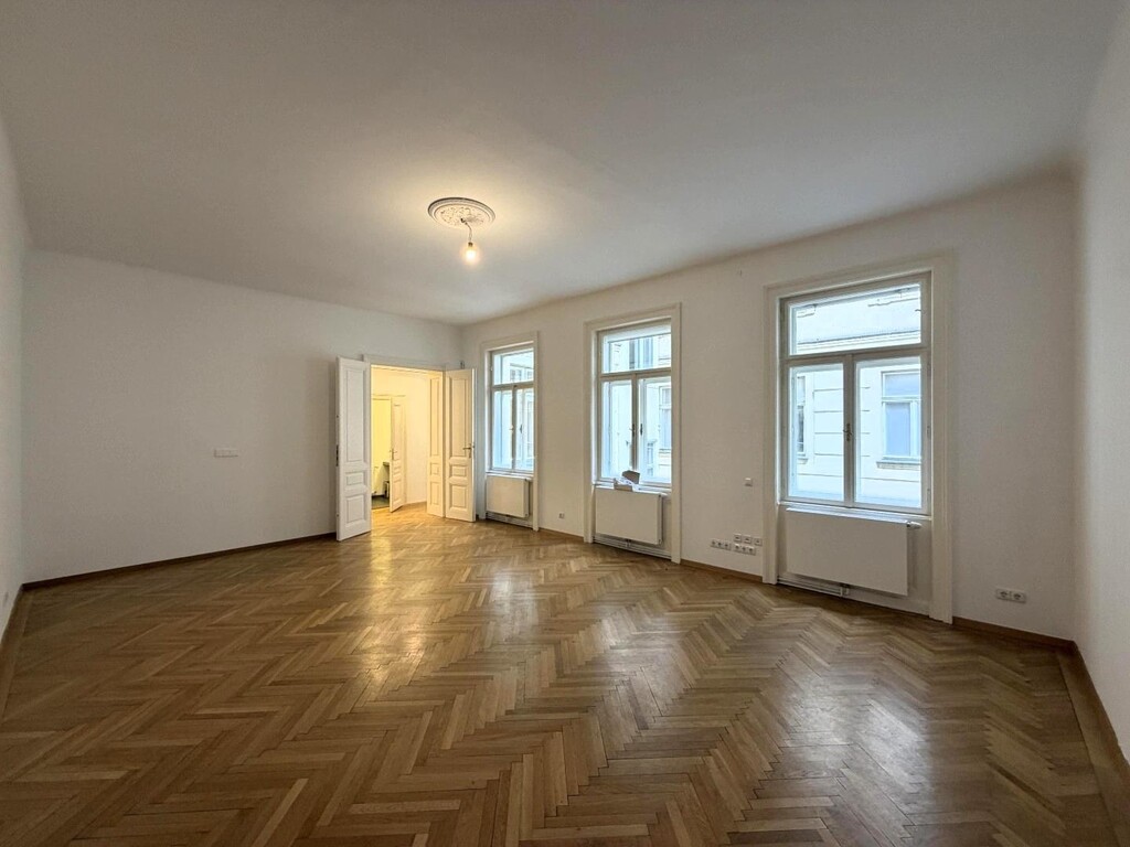 Innenhofseitiges Büro 7 von 7