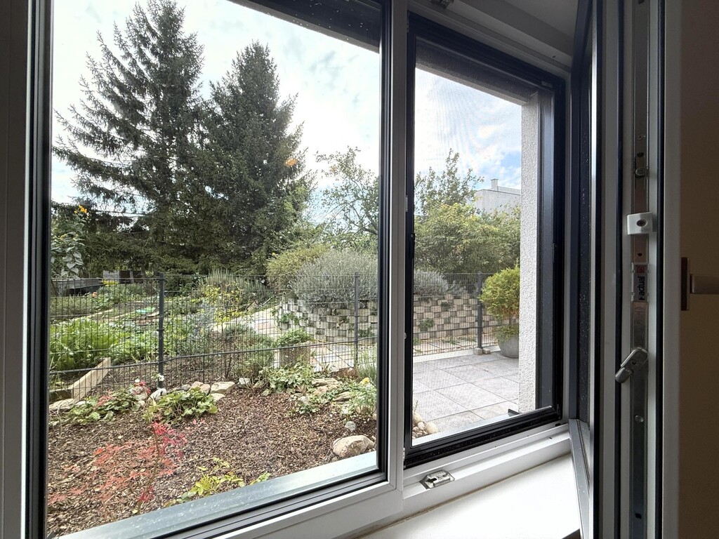 Ausblick vom Schlafzimmer 2 von 2