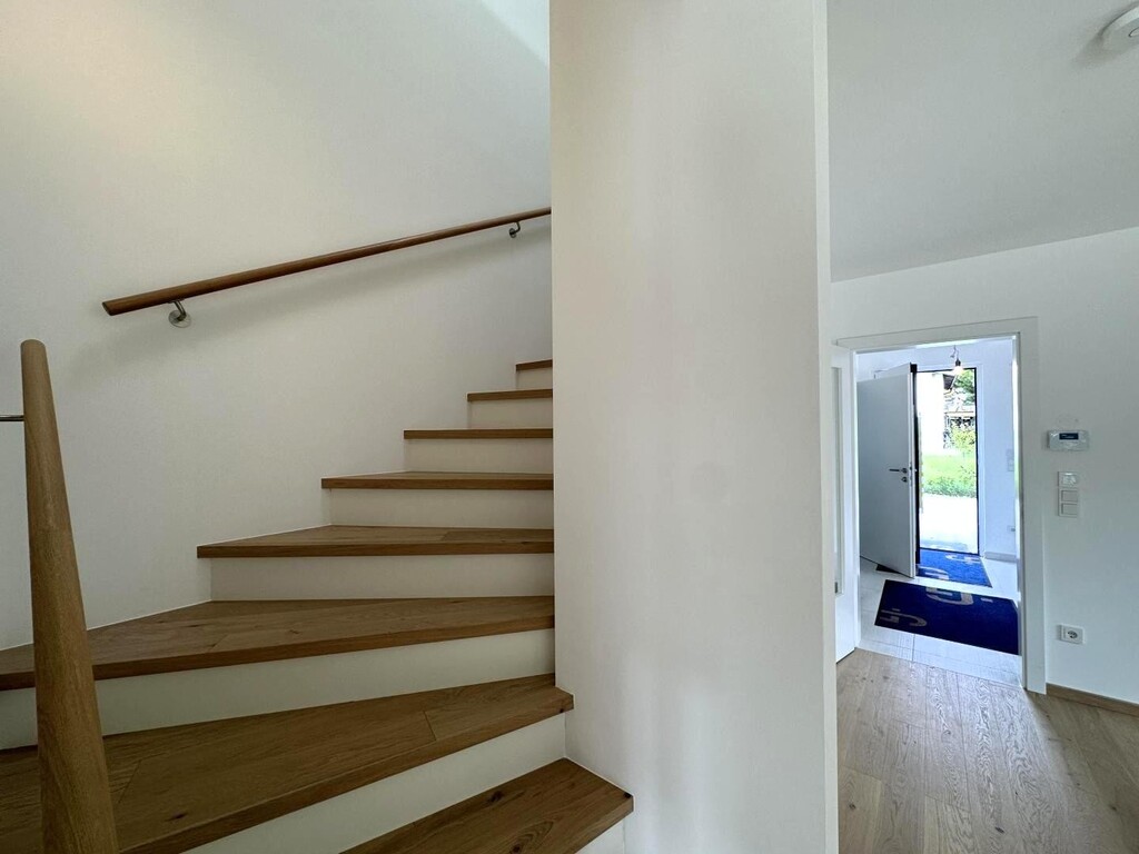 Stiegenaufgang ins OG