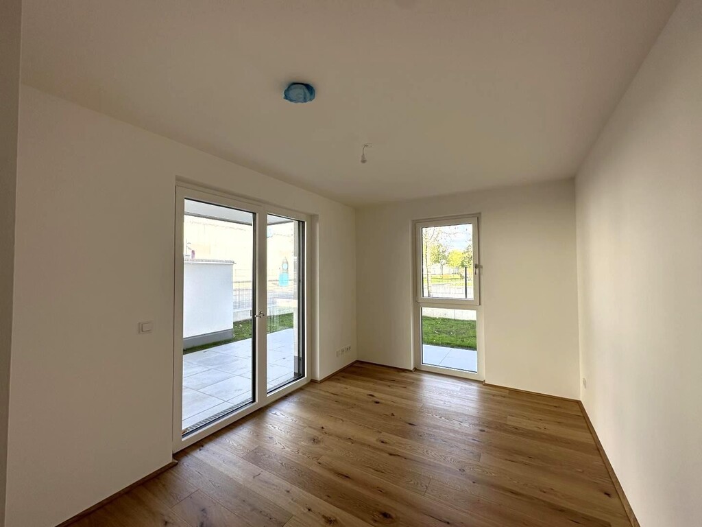 Schlafzimmer 1 von 2