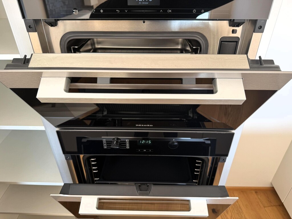 Küchendetail/Ofen, Dampfgarrer von Miele
