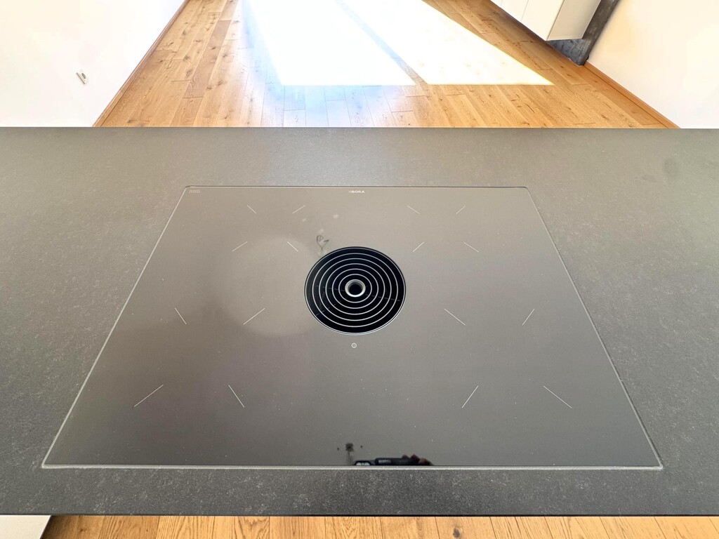 Küchendetail/Induktionsherd von Miele mit BORA-T