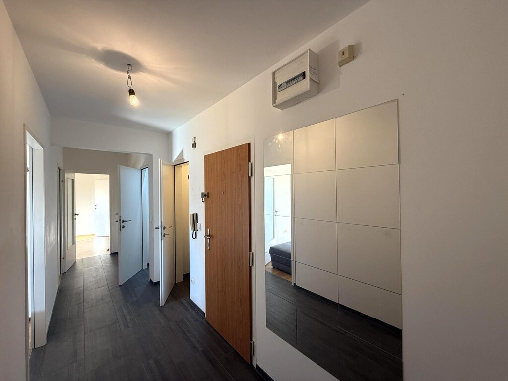 Verbindungsflur/Wohnungseingang