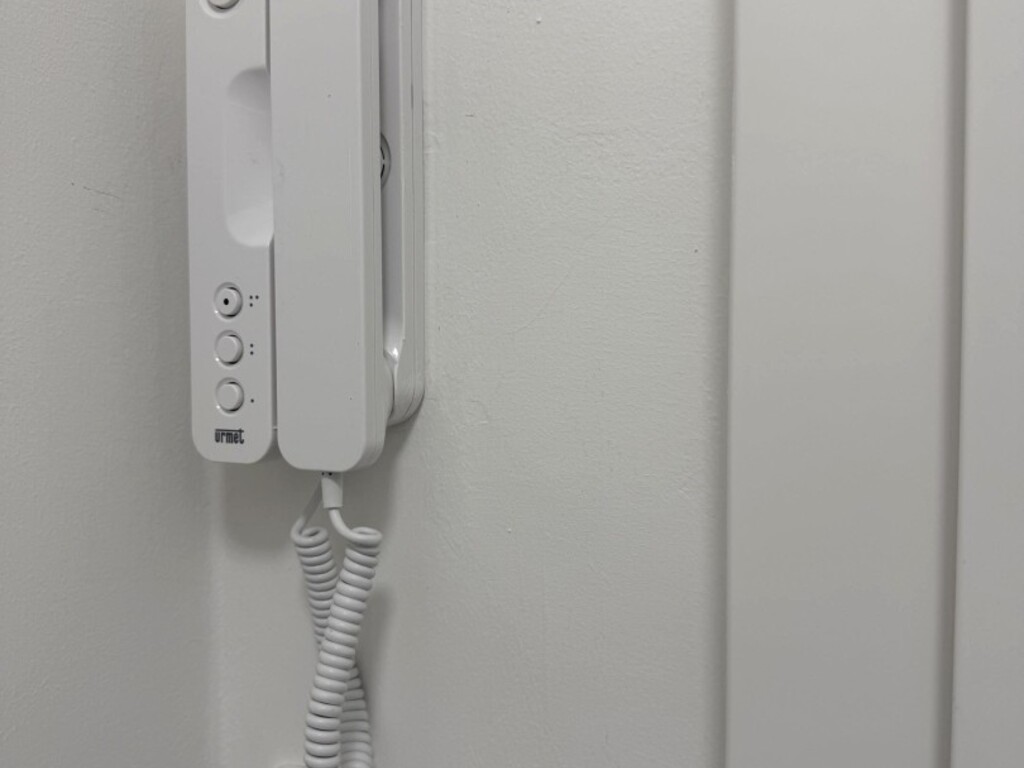 Büro/Praxis - Austattungsdet. Gegensprechanlage