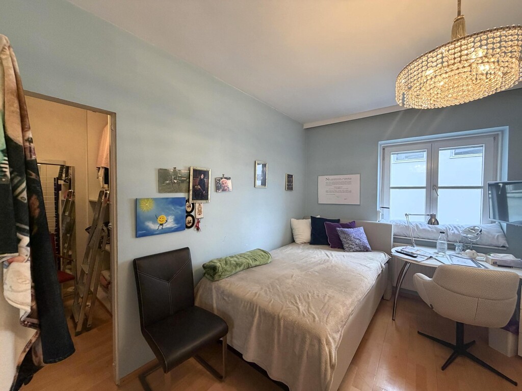 OG/Schlafzimmer mit begehbarer Garderobe