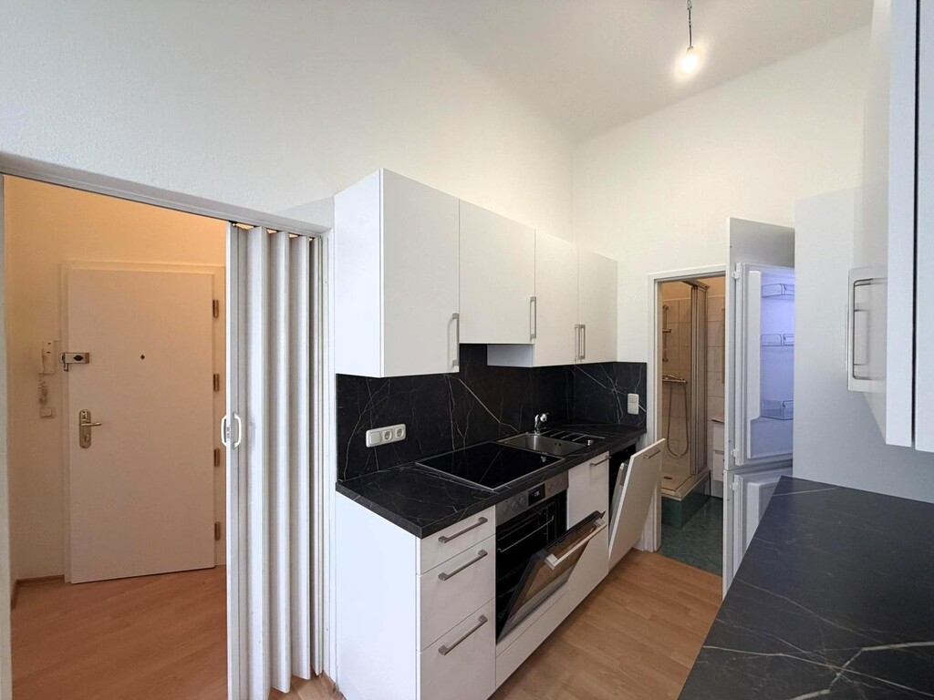 Küche/Wohnungseingang