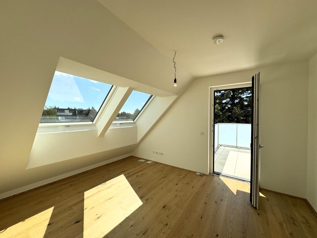 Schlafzimmer 1 von 2