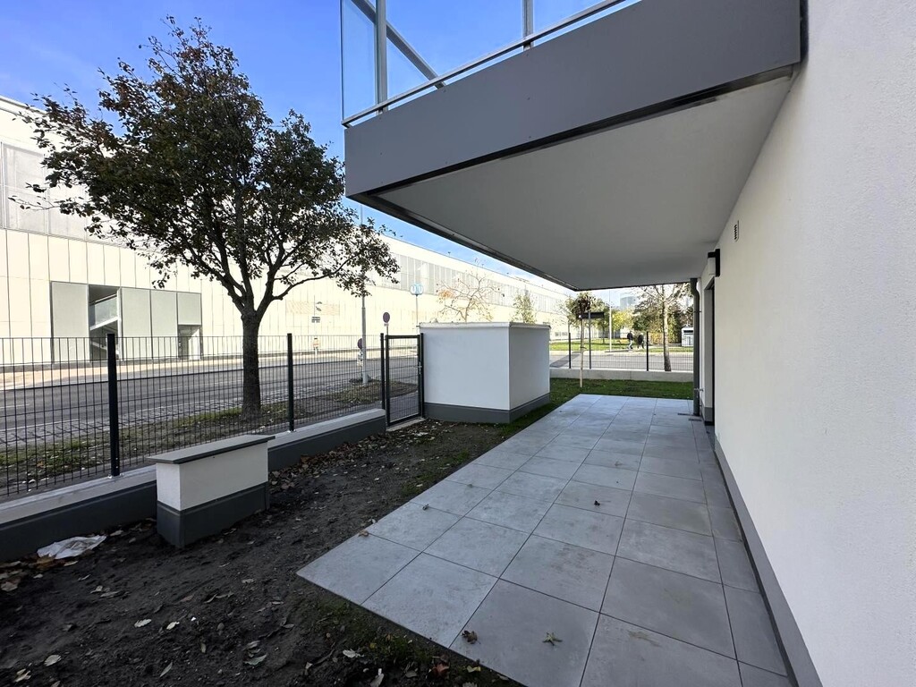 63 m² Terrasse + 123 m² Eigengarten