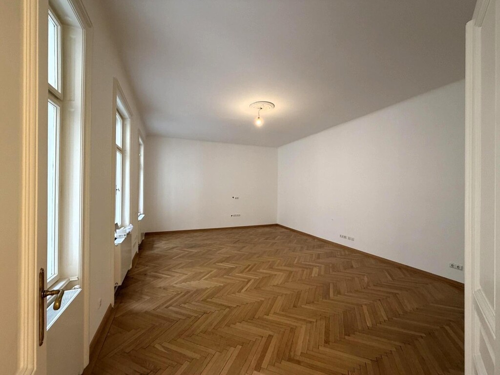 Innenhofseitiges Büro 7 von 7