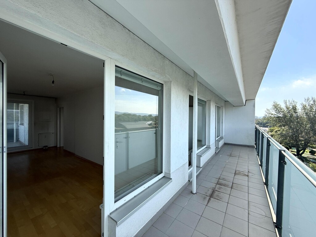 Terrasse 2 von 2  (Loggia)