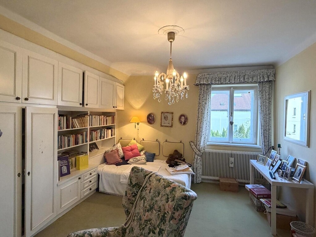 OG/SZ 2 von 3 mit Einbauschrank