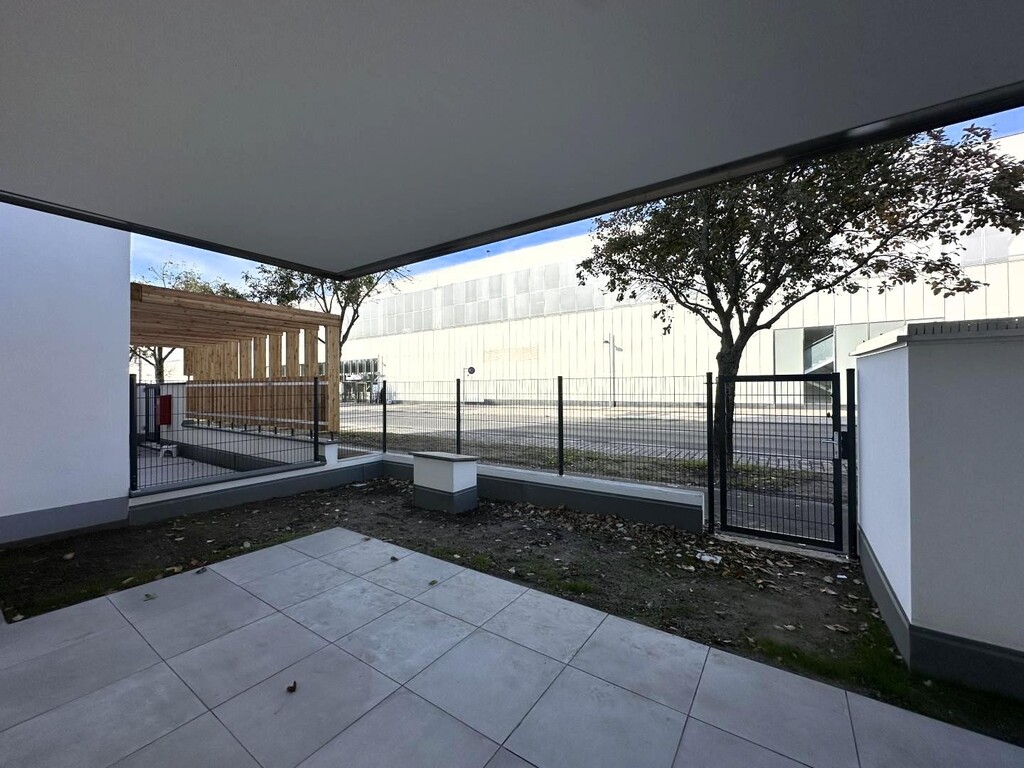 63 m² Terrasse + 123 m² Eigengarten