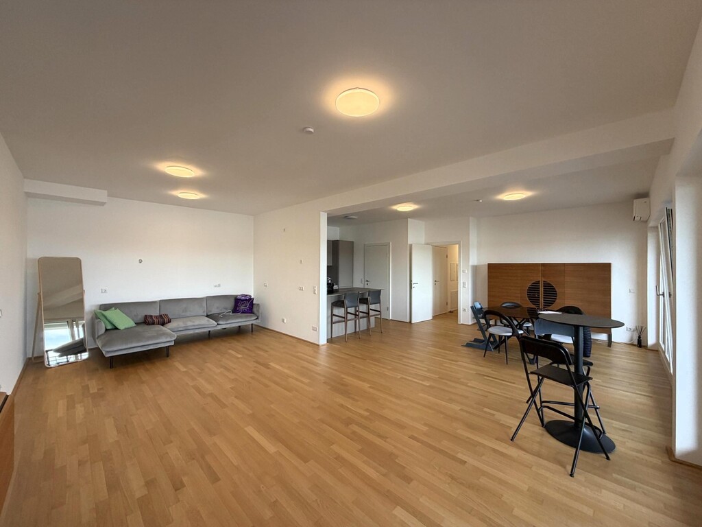 Wohn-/Essküche/klimatisiert