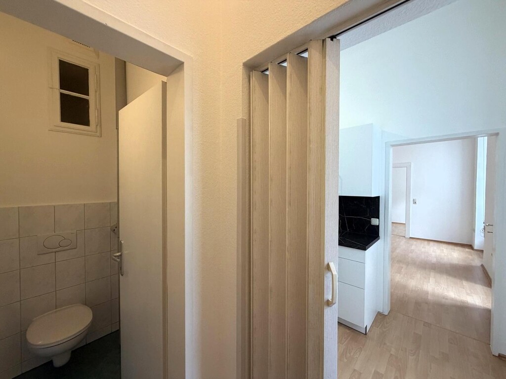 Wohnungseingang/Toilette/Küche