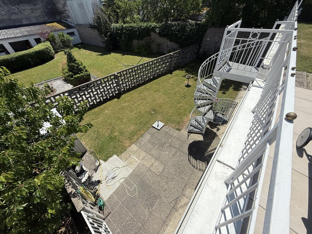 OG/Blick vom Dachgarten id Indoor-Pool-Garten