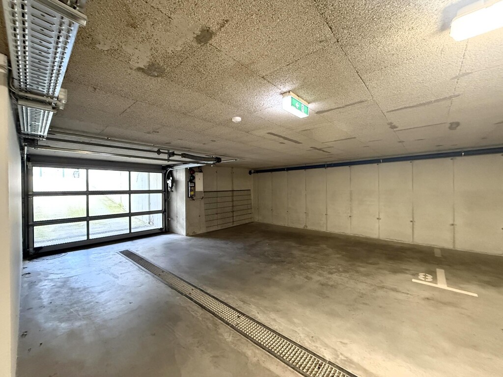 Garage/PP Nr. 8