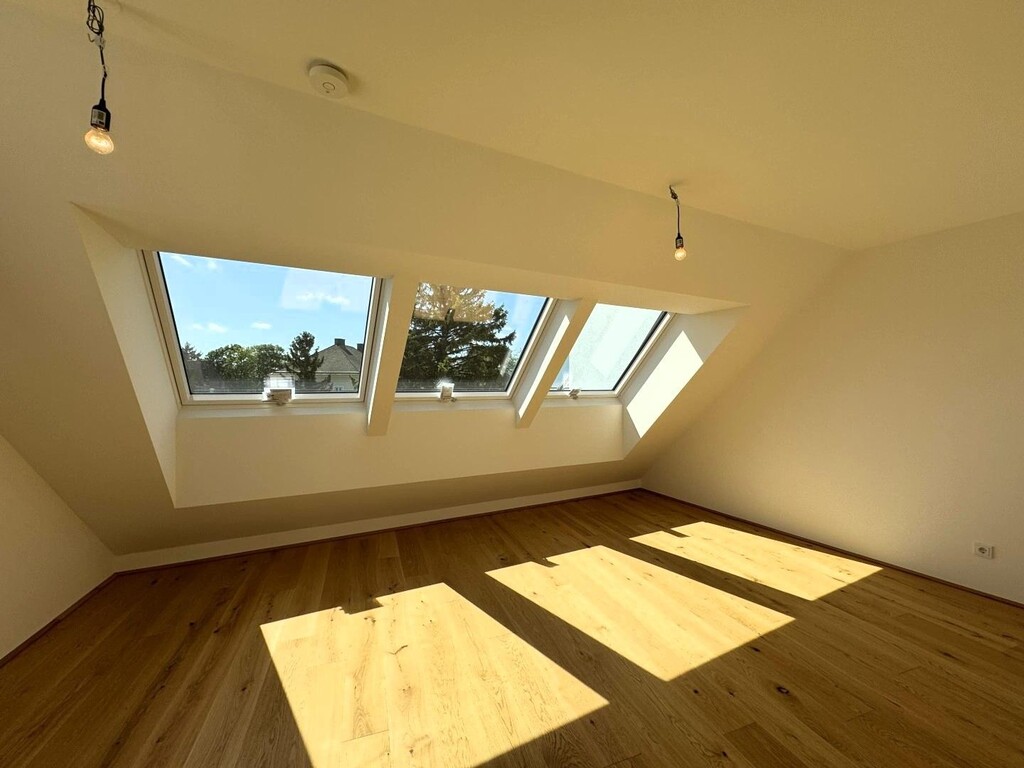 Schlafzimmer 2 von 3 mit Terrassenausgnag