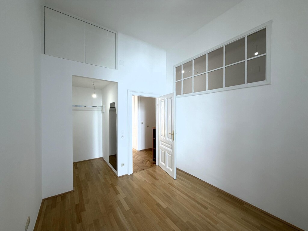 Zimmer 5 von 5 mit angeschl. Garderobe