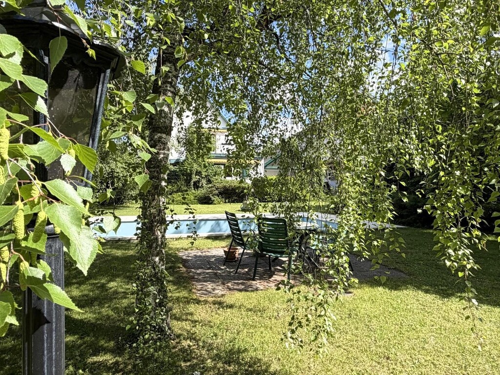 Aussenbereich/Eigengarten mit Outdoor-Pool